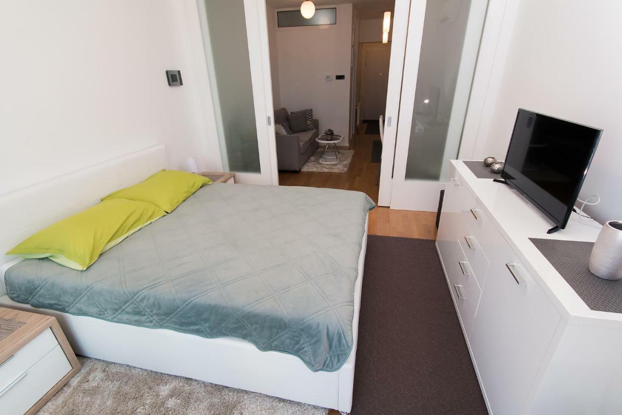 Studio Apartman Bella Apartment Загреб Екстериор снимка